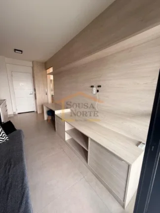 Imagem Apartamento 1 dormitório, banheiro, bem conservado e equipado com móveis planejados, sacada com fe...