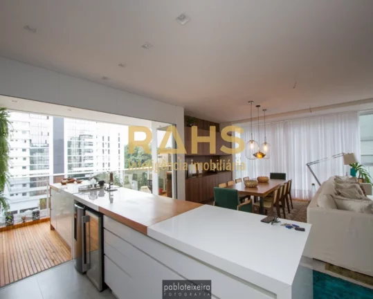 Imagem Um projeto onde a inovação começa nos traços modernos da fachada, passando por uma área de laze...