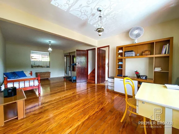 Imagem Casa à venda, 290 m² por R$ 789.900,00 - Vale do Paraíso - Teresópolis/RJ