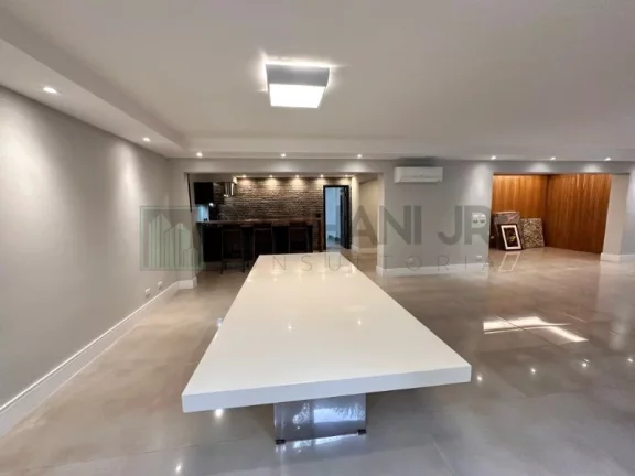 Imagem Imóvel de alto padrão: Apartamento à venda em São Paulo-SP, 5 quartos, 5 suítes, 4 salas, 6 banheiros, 4 vagas, 323m² no Jardim Europa.