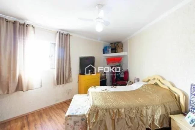Imagem Sobrado Comercial com 3 Quartos para alugar, 220m² - Vila Galvão