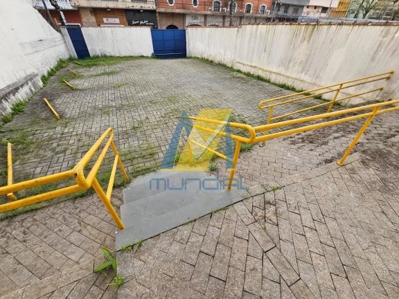 Imagem Prédio Comercial de 150m² com 3 Pavimentos, Elevador e Fachada Envidraçada - Projeto Aprovado para Salas Comerciais.