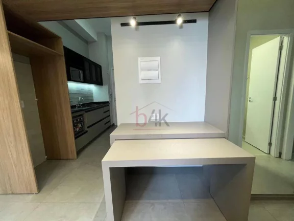 Imagem Apartamento com 34m² com 1 dormitório, 1 banheiro, 1 vaga de Garagem, semi mobiliado - Brooklin