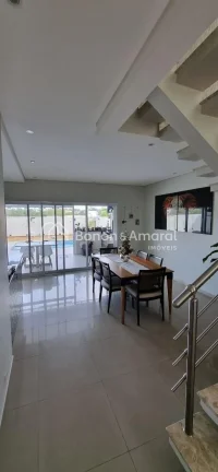Imagem Esta belíssima residência no Condomínio Le Village destaca-se pelo projeto moderno e sofisticado,...