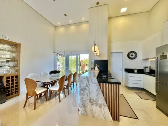 Imagem Casa em Condominio 4 Dormitórios - Bairro --