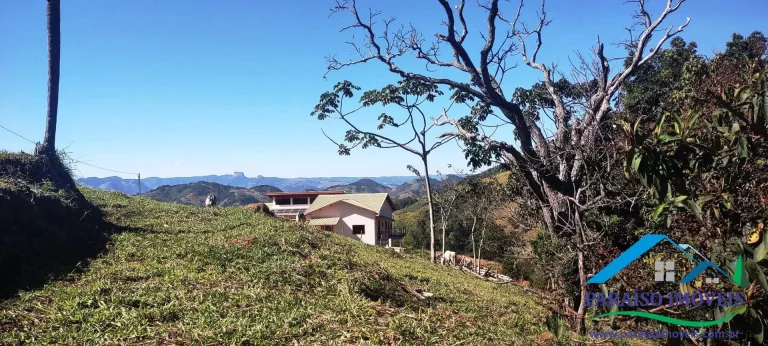 Imagem Terreno a venda em Gonçalves com vista para a Pedra do Baú.