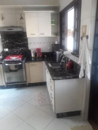 Imagem Sobrado com 2 dormitórios à venda, 200 m² por R$ 800.000,00 - Vila Urupês - Suzano/SP