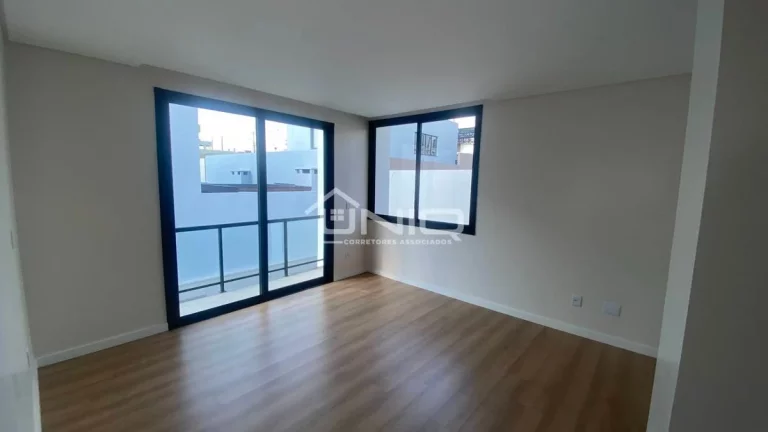 Imagem Sobrado 3 Suítes Fraron