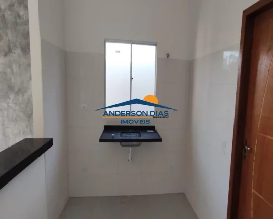 Imagem Casa com 2 dormitórios à venda, 60 m² por R$ 250.000 - Golfinho - Caraguatatuba/SP