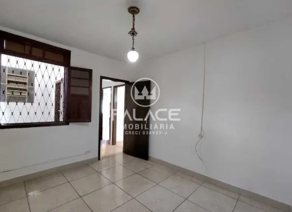 Imagem Excelente casa térrea com localização privilegiada no bairro Paulista em Piracicaba SP.
 Imóvel ...