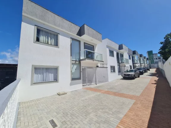 Imagem Casa de Condomínio com 3 Quartos à Venda, 150 m² em Miragem - Lauro De Freitas