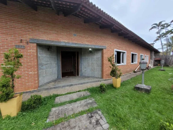 Imagem Casa para Venda em Itanhaém, Jardim Itanhaem, 4 dormitórios, 4 suítes, 2 banheiros, 6 vagas