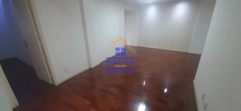 Imagem Apartamento com 3 quartos, copa cozinha, 1 suíte, dependências completas, 2 vagas à venda, 110 m² por R$ 530.000 - Grajaú - Rio de Janeiro/RJ.