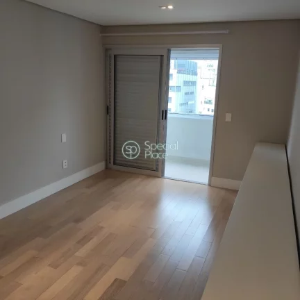 Imagem Ótimo apartamento com 198m² em Moema. Living amplo com varanda, salas de estar, home e jantar inte...