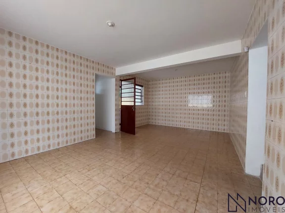 Imagem Casa na Silva Jardim imediações da Borges de Medeiros com 2 dormitórios 2 vagas