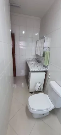 Imagem Sobrado com 224 m² 3 Dormitorios sendo 1 Suite e 2 Vagas de Garagens