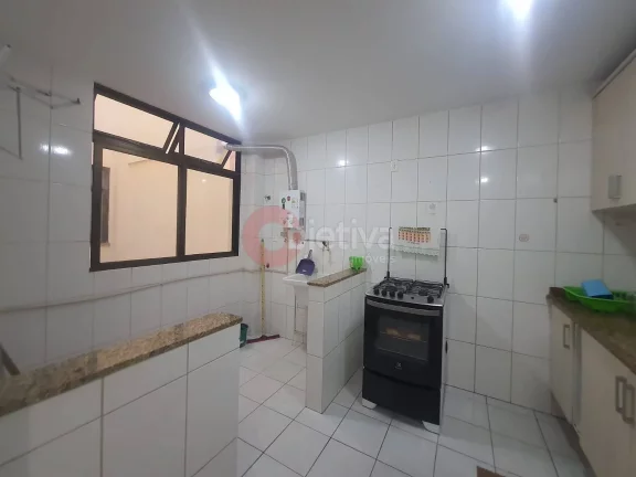 Imagem Apartamento linear, 2 quartos, 87m²,a 100m da Praia do Forte - Cabo Frio