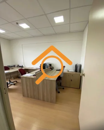 Imagem Sala comercial para locação em condomínio de alto padrão em Santo Amaro, São Paulo-SP: 1 sala, 1 banheiro, 1 vaga de garagem.