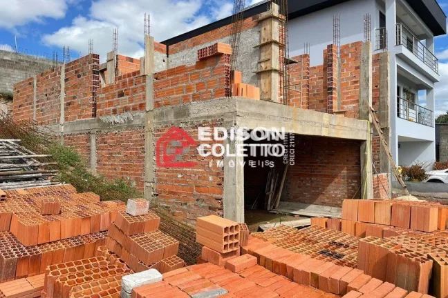 "Oportunidade Única"Casa em construção no Condomínio Reserva das Paineiras com 3 Dormitórios