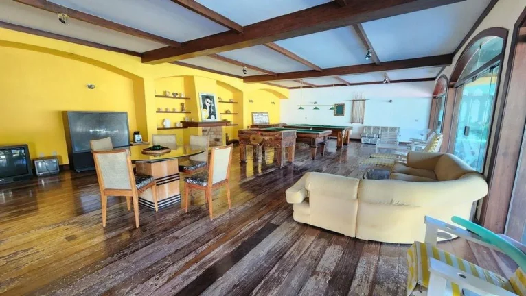 Imagem Casa para Venda em Teresópolis / RJ no bairro Alto