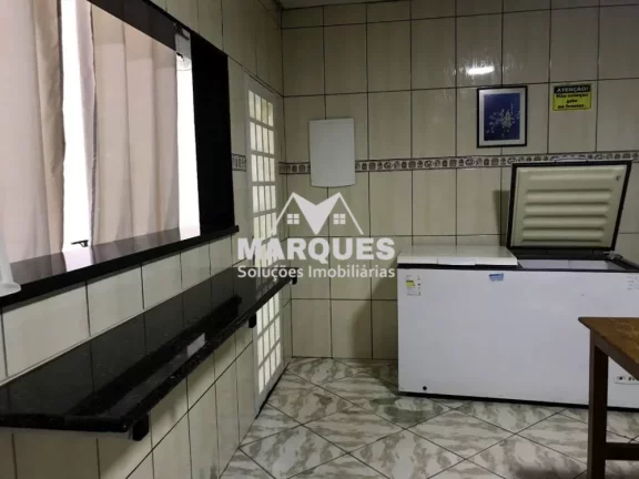 Imagem Belíssima Chácara à Venda  1.200m² de Lazer e Conforto!