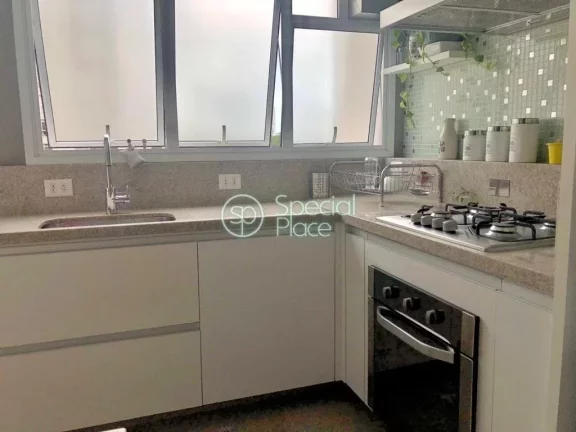 Imagem Lindo apartamento, totalmente reformado em rua charmosa e de fácil acesso para toda comodidade do b...