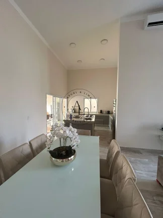 Imagem Casa Térrea em Condomínio: 3 Quartos Amplos e Piscina Privativa – Conforto e Exclusividade!