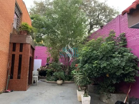 Imagem Casa Triplex para alugar em Chácara Monte Alegre - São Paulo /SP.