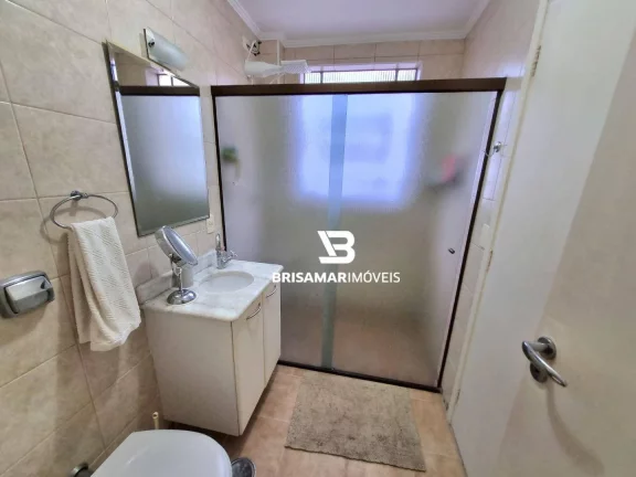 Imagem PITANGUEIRAS- LOCAL NOBRE , AMPLO APARTAMENTO CLARO E AREJADO , GARAGEM NO PRÉDIO.