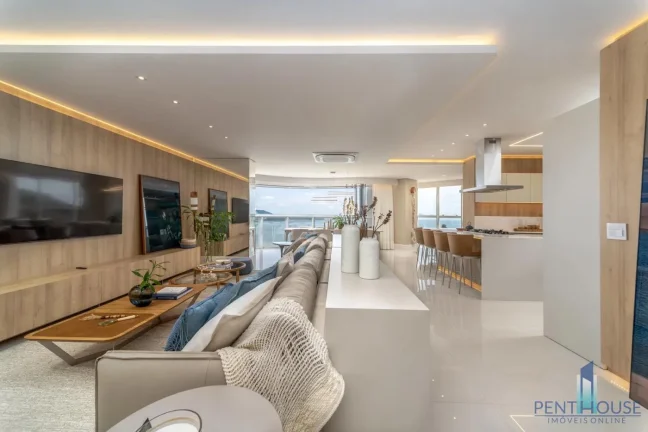 Imagem Apartamento Frente Mar para Venda em Balneário Camboriú, CENTRO, 4 dormitórios, 4 suítes, 6 banheiros, 4 vagas
