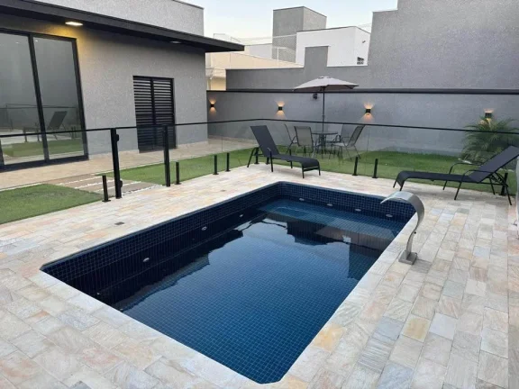 Imagem Casa térrea moderna e completa em condomínio fechado, semi mobiliada.