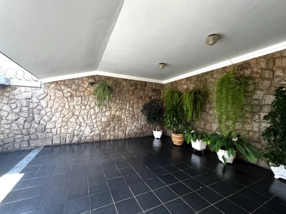 Imagem Sobrado para venda em Residencial Baldassari com 5 quartos, sendo 1 suíte, 368m2