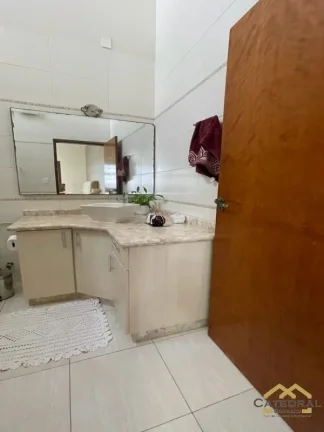 Imagem CASA ASSOBRADADA COM 3 DORMITÓRIOS À VENDA, 234 M² POR R$ 780.000 - CIDADE NOVA - JUNDIAÍ/SP