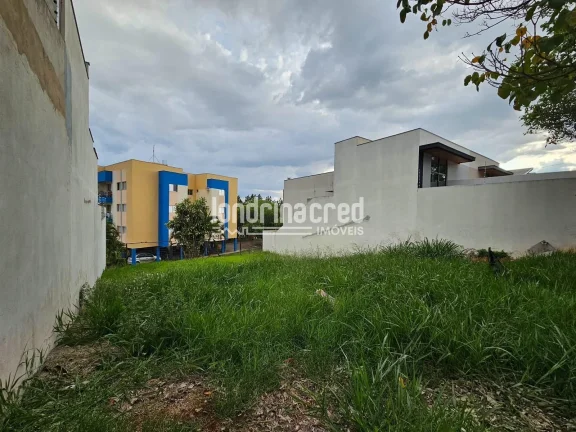Imagem Terreno à Venda no Bairro Coliseu: 252 m² com Dimensões de 12x21 metros – A Oportunidade Ideal para Construir o Seu Novo Lar em uma Localização Privilegiada!