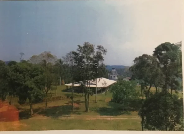 Imagem Lindo sítio na Cidade de São Lourenço da Serra, localizado à 55Km do marco zero da Capital Pauli...