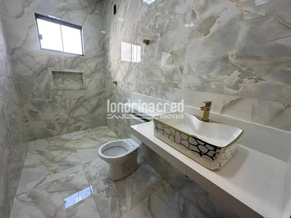 Imagem Excelente casa na Zona Sul de Londrina com 3 dormitórios, suíte, porcelanato, área gourmet com churrasqueira e duas vagas de garagem