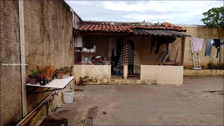 Imagem Casa / Sobrado para Venda em Limeira, Jardim Caieira, 3 dormitórios, 1 banheiro, 3 vagas
