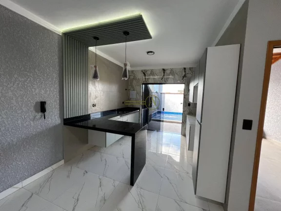 Imagem Belíssima casa térrea à venda Piscina com cascata e led Churrasqueira