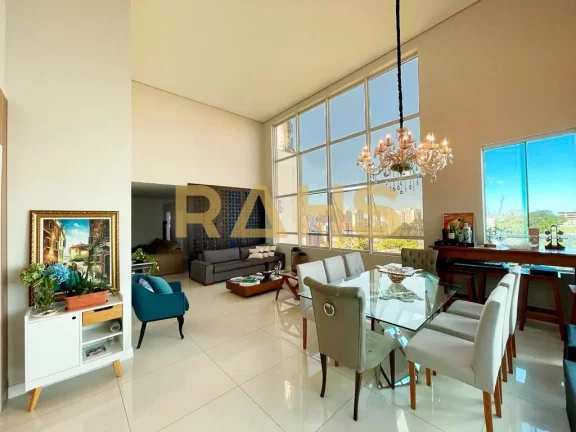 Cobertura Plana com Vista Incrível da Cidade São 240m² privativos distribuídos em 3 suítes, sal...