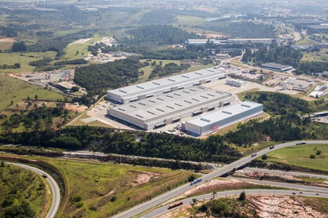 Imagem Galpão Industrial em Condomínio com 42 vagas de garagem e 3.570,43 m² de área em Sorocaba-SP, Bairro Éden