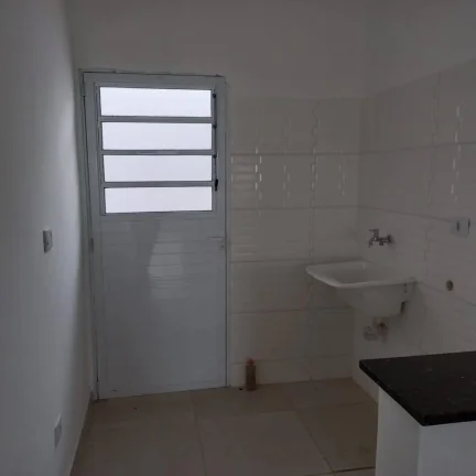 Imagem Casa Térrea 02 Dormitórios sendo 01 Suíte jardim e garagem