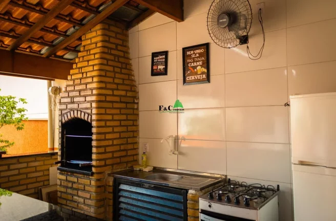 Imagem Casa para Venda em Araras, Jardim Morumbi, 2 dormitórios, 2 banheiros, 2 vagas