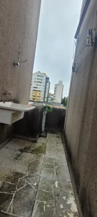 Imagem Apartamento duplex com um quarto e mezanino, garag