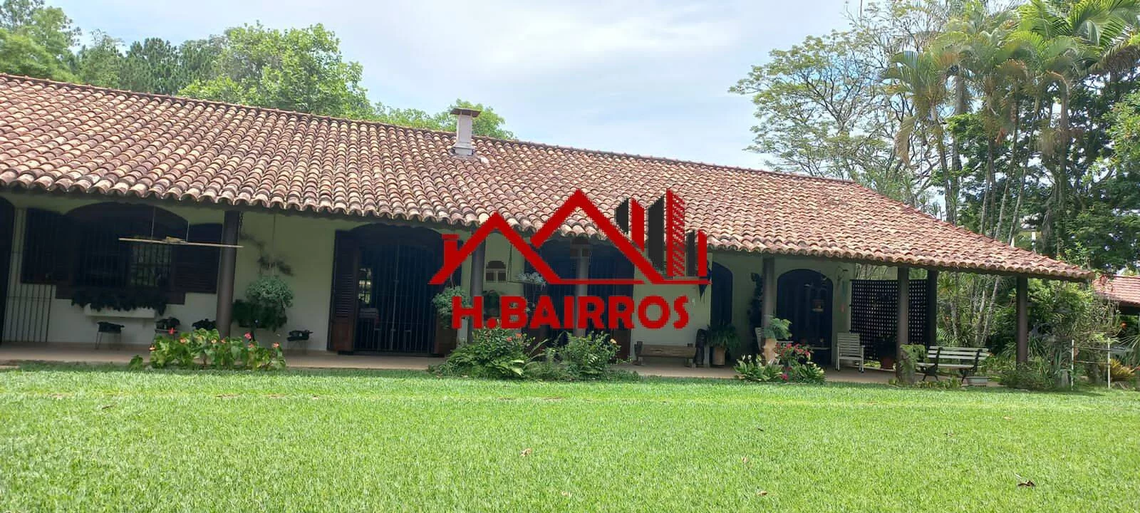 Imagem Sítio à Venda com 37000m em Caçapava