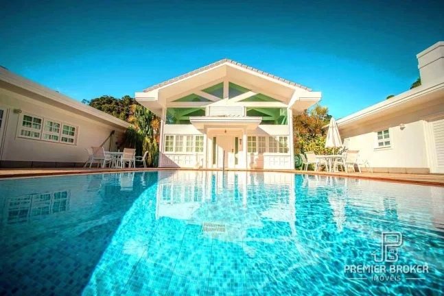 Imagem Casa com 5 dormitórios à venda, 515 m² por R$ 3.800.000,00 - Comary - Teresópolis/RJ