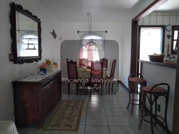 Imagem Excelente Casa Duplex Mobiliada 50 Mts da Praia