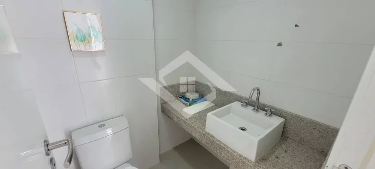 Imagem Apartamento de 2 Quartos para Venda na Barra da Tijuca com 63 m²