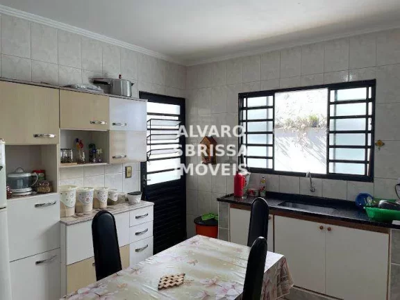 Imagem Casa com 3 dormitórios sendo 1 suíte sala e cozinha no Parque América em itu SP