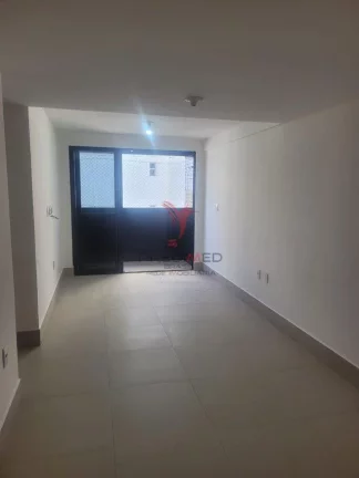 Imagem Oportunidade No Miramar. Apartamento de 3 Quartos. Andar alto