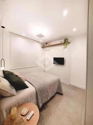 Imagem Apartamento de 1 Quarto para Venda em Copacabana com 35 m²